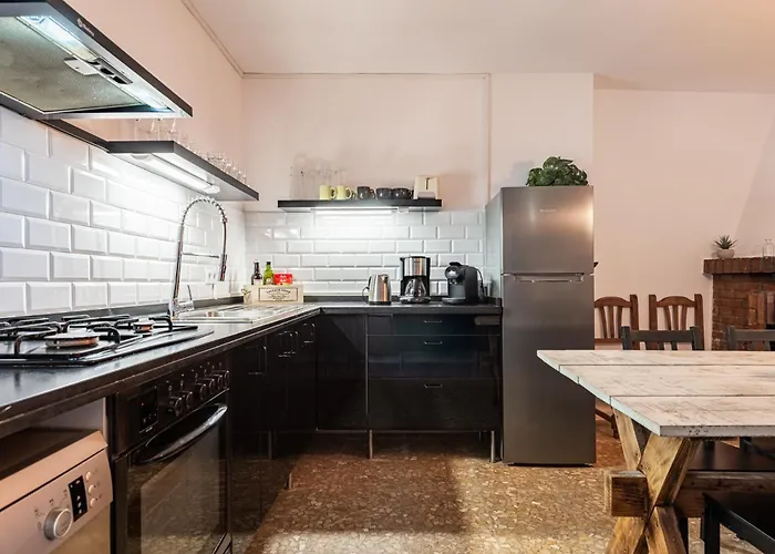 Traditional Spanish In Heart Of - Zest Real Estate Casa vacanze