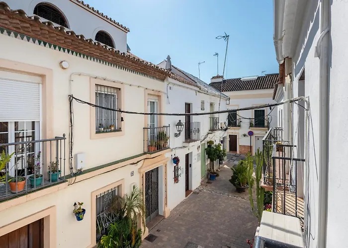 Casa vacanze Traditional Spanish In Heart Of - Zest Real Estate