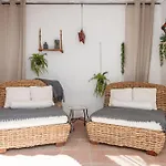 Traditional Spanish In Heart Of - Zest Real Estate Дом отдыха